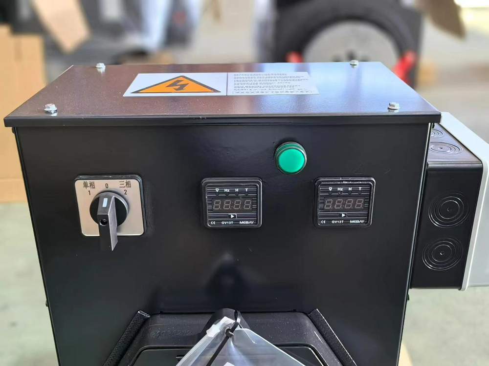 Generatori Diesel Monofase è Trifase di Uguale Potenza